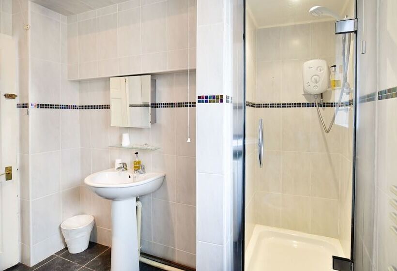 צימר Tree Tops Guest House