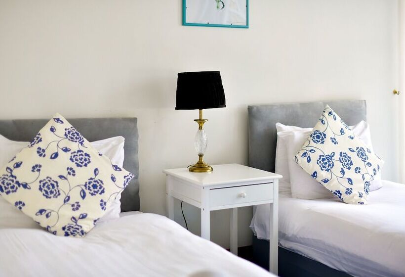 צימר Tree Tops Guest House