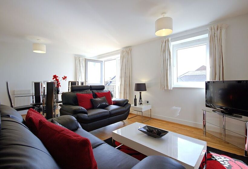 Berkshire Rooms Windsor