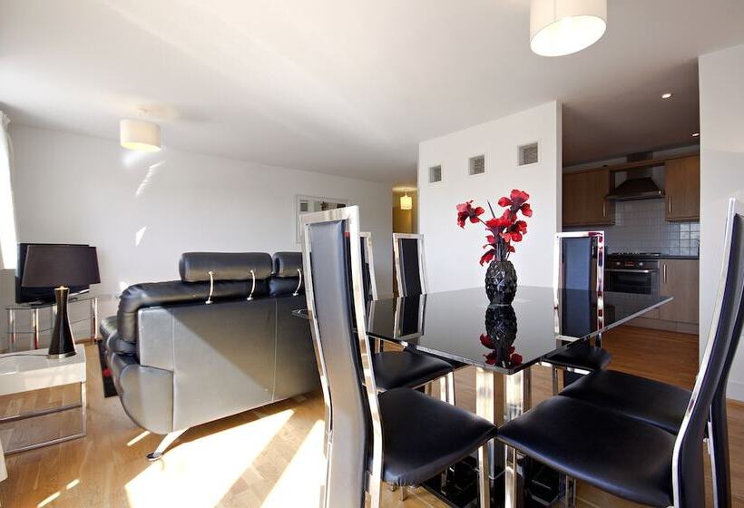 Berkshire Rooms Windsor