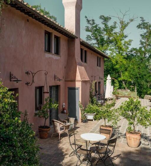 Borgodoro  Natural Luxury Bio Farm