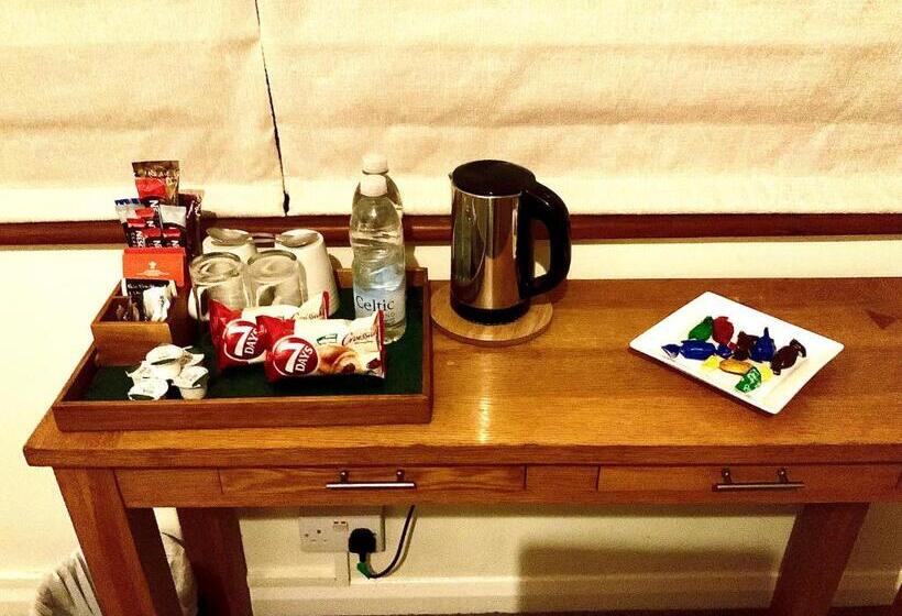 住宿加早餐 The Bridge Guest House