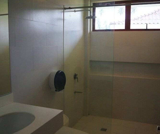 Dolores Tropicana Resort