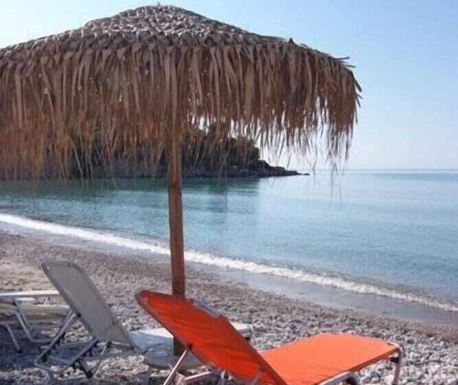 Epavlis Beach Resort