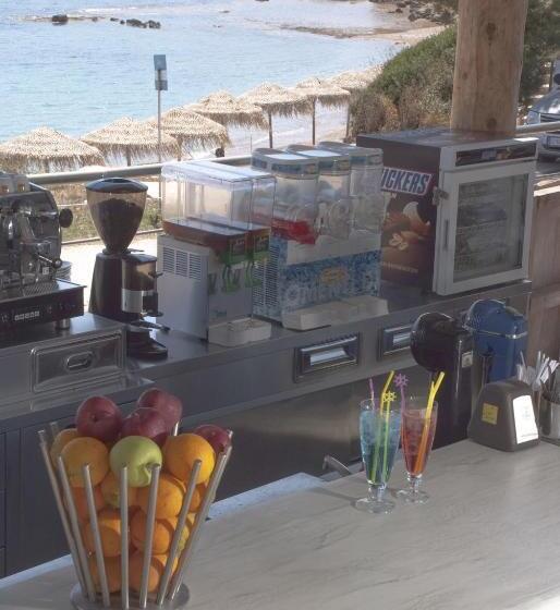 Epavlis Beach Resort