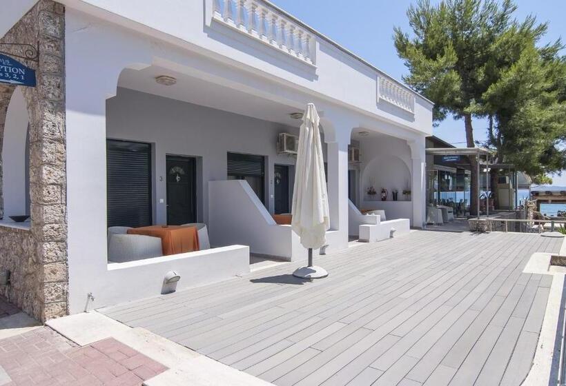 Epavlis Beach Resort