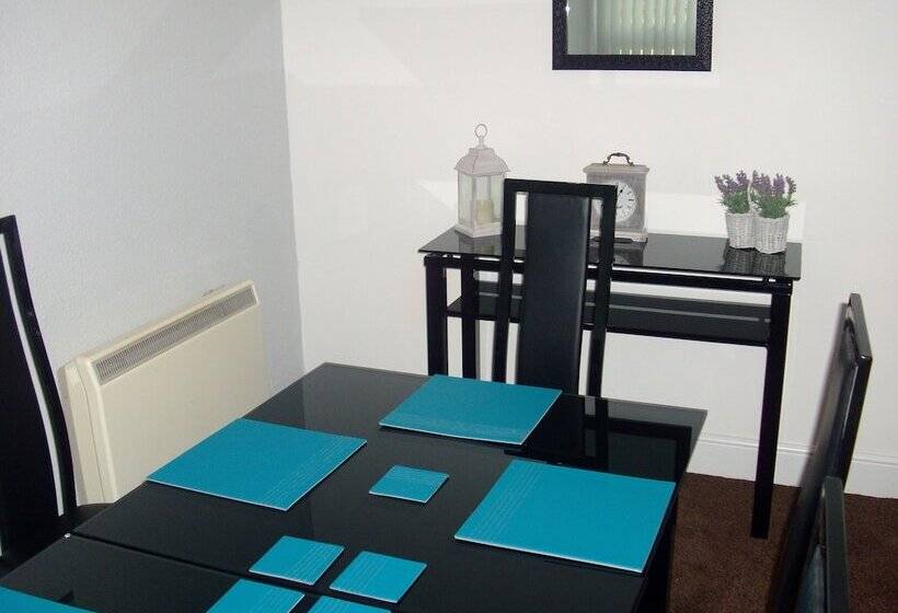 Glentworth Holiday Apartments