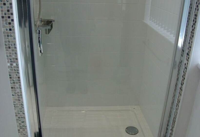 Glentworth Holiday Apartments