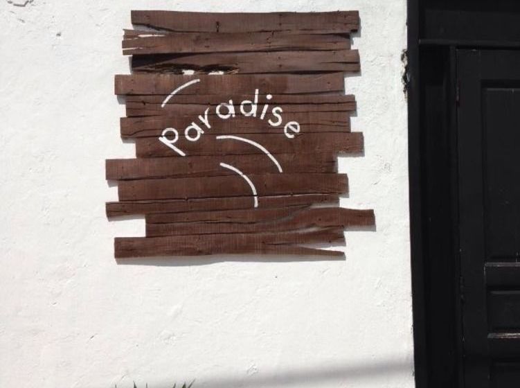 Hostel Paradise Bed&breakfast