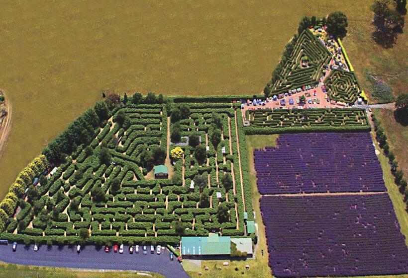 فندق Aaa Granary Accommodation