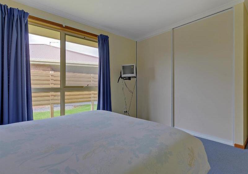 فندق All Inn Strahan