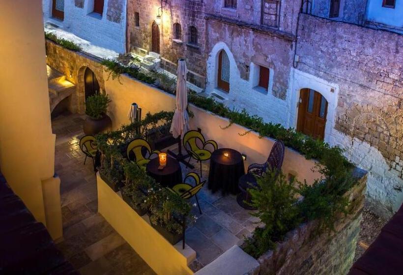 בית מלון כפרי Allegory Boutique