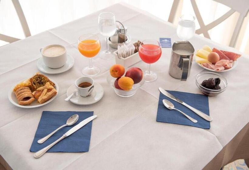 Отель Ambassador