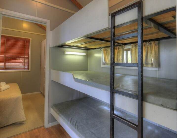 בית מלון כפרי Anchorage Holiday Park