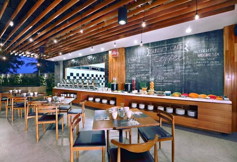 ホテル Aston Anyer Beach