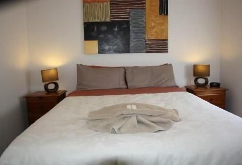 فندق Bay View Holiday Village