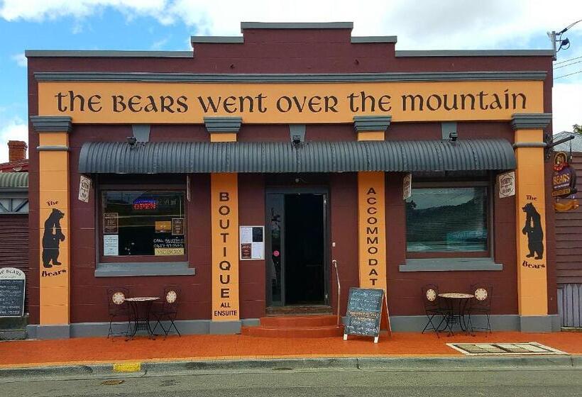 فندق The Bears Went Over The Mountain