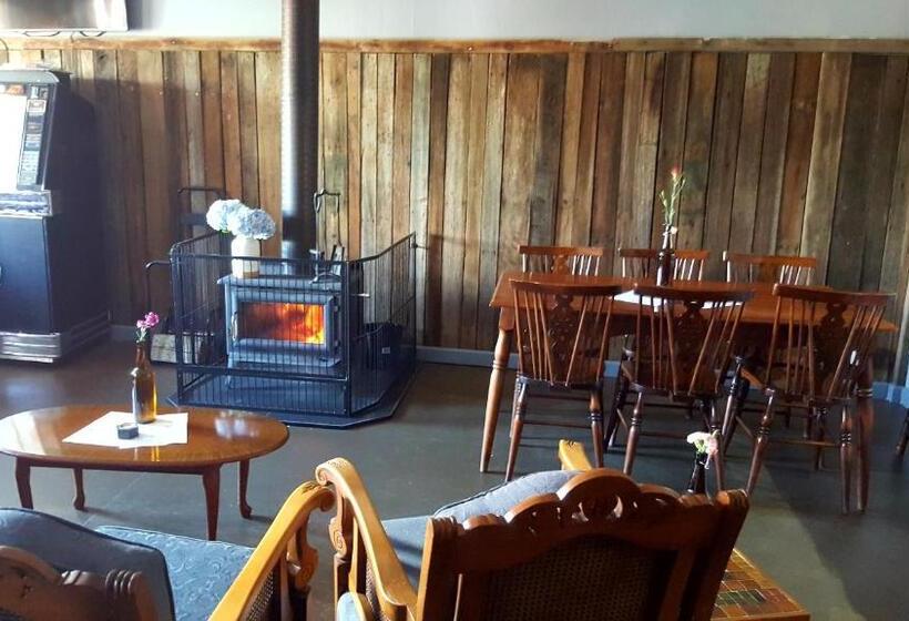 فندق The Bears Went Over The Mountain