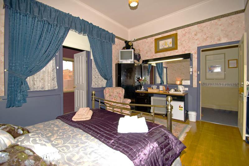 فندق The Bears Went Over The Mountain