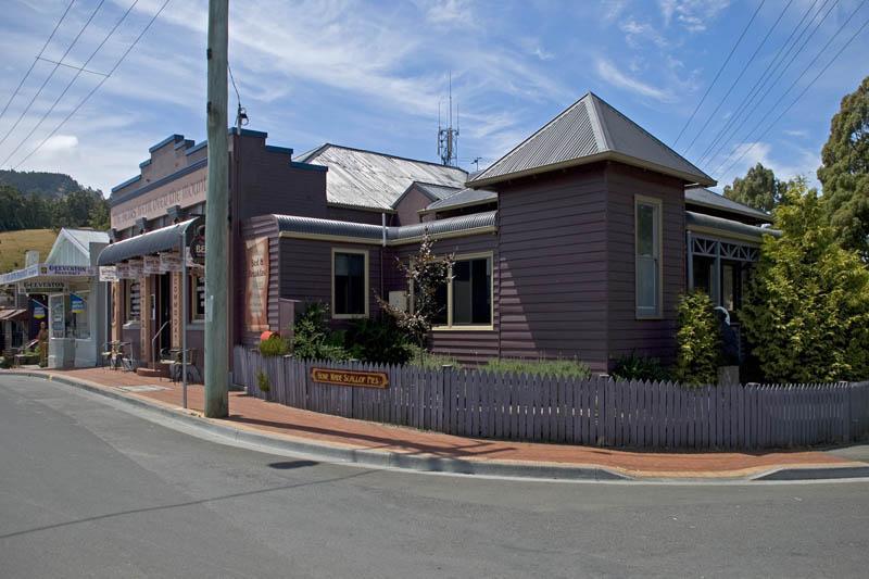 فندق The Bears Went Over The Mountain