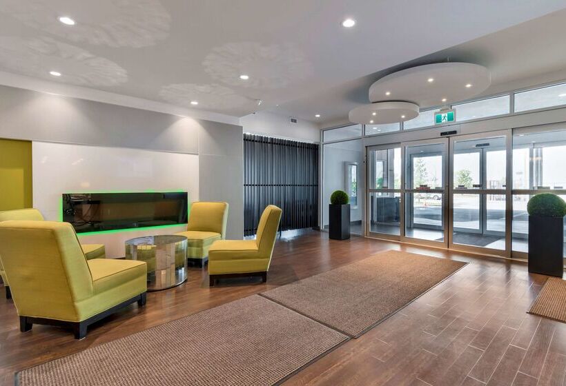 Отель Best Western Plus East Side