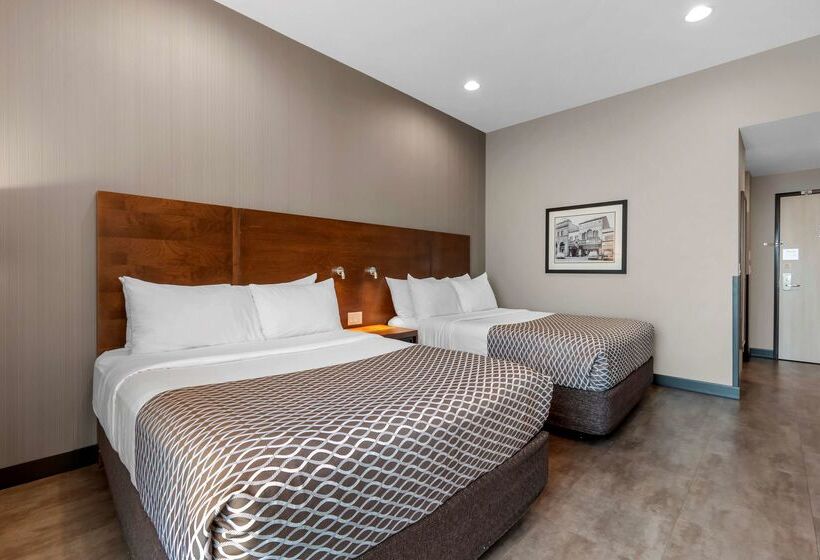 Отель Best Western Plus East Side