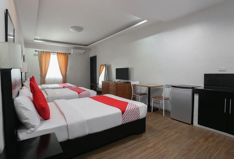 هتل Capital O 642 The Junction Tagaytay