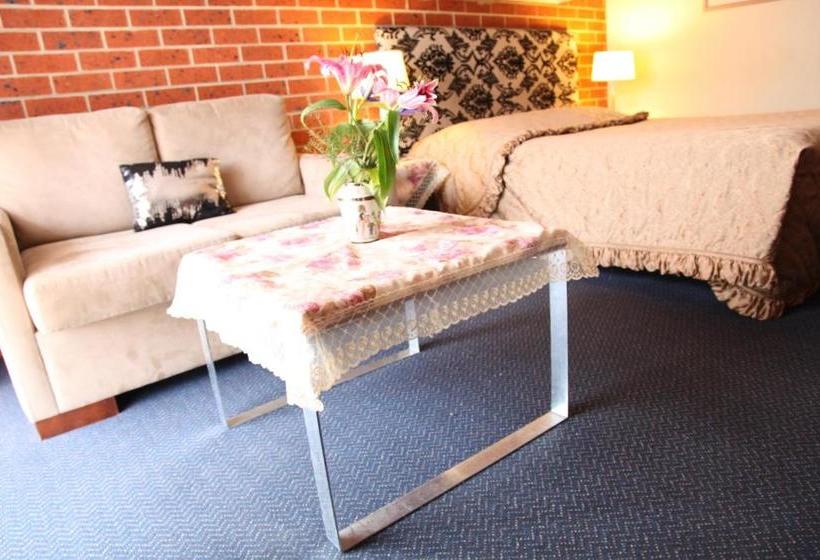 בית מלון כפרי Carnegie Motor Inn