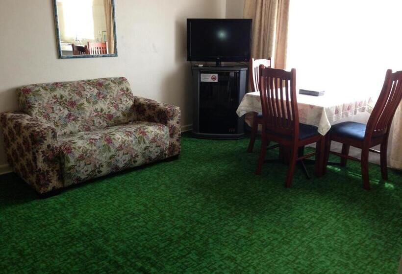 בית מלון כפרי Carnegie Motor Inn