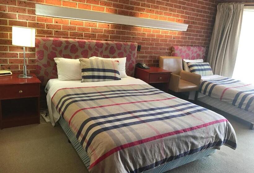 בית מלון כפרי Carnegie Motor Inn