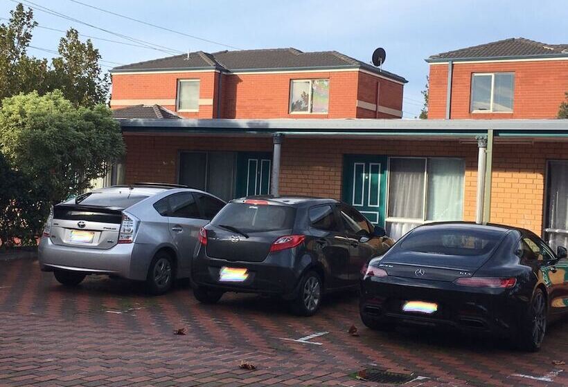 בית מלון כפרי Carnegie Motor Inn