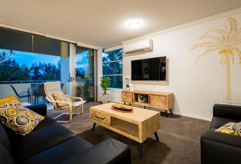 Отель Chancellor Lakeside