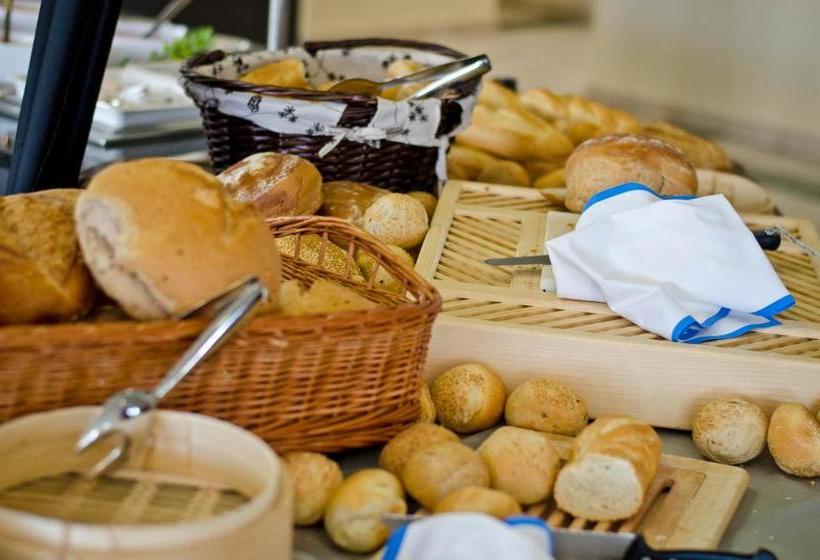 Отель Club Costa Real