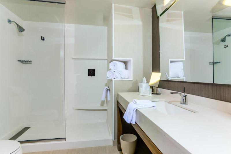 هتل Courtyard Lake Charles