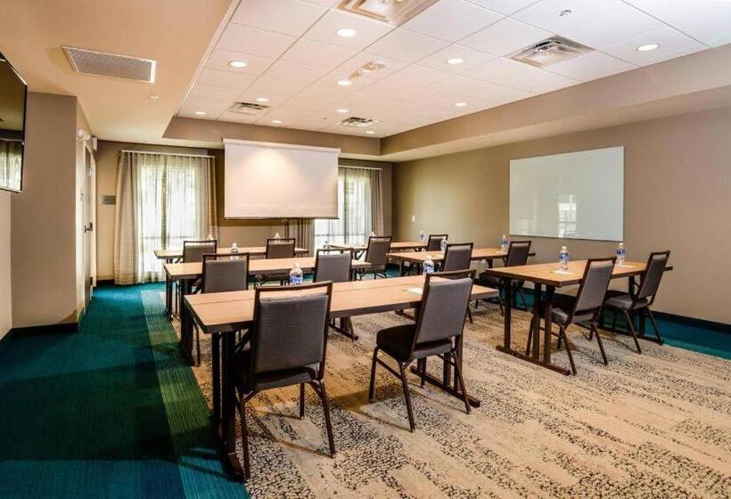 هتل Courtyard Lake Charles