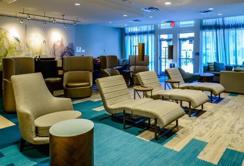 هتل Courtyard Lake Charles