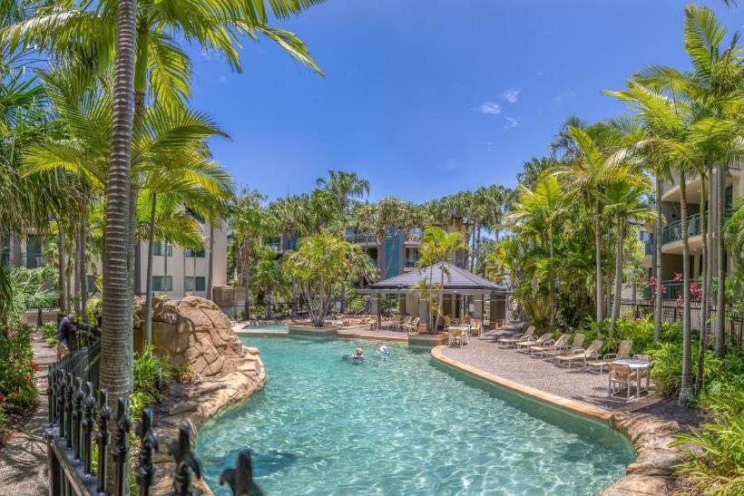 هتل Currumbin Sands On The Beach