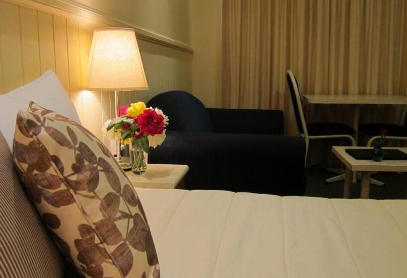 בית מלון כפרי Dalby Mid Town Motor Inn