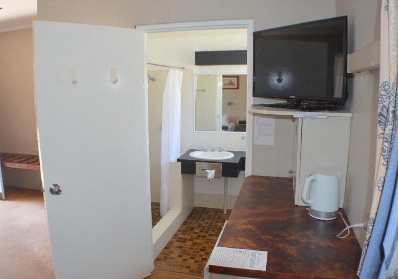 هتل Deer Park Motor Inn Armidale