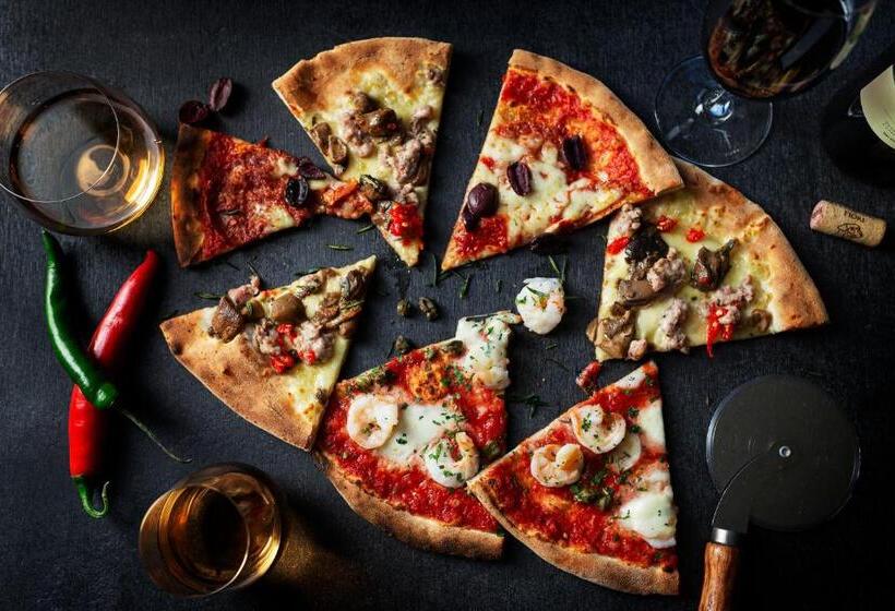 East Hotel And Apartments