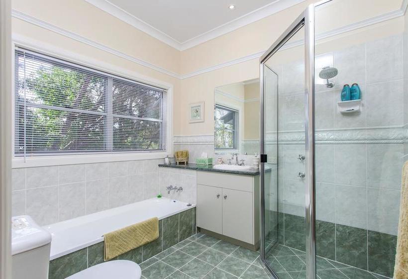 فندق Elindale House Bed & Breakfast