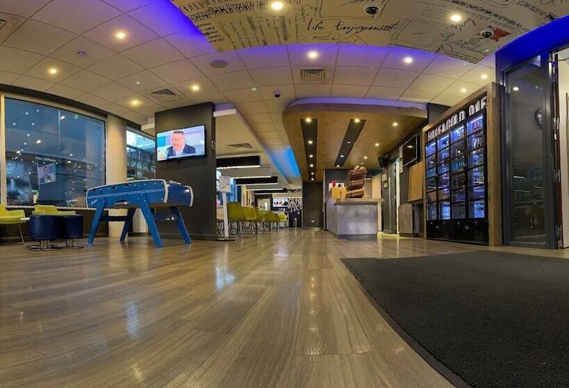 בית מלון כפרי Ibis Budget Belfast City Centre