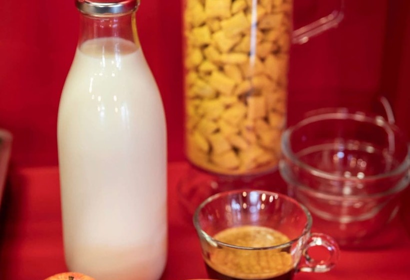 F1 Annemasse Hotel Renove