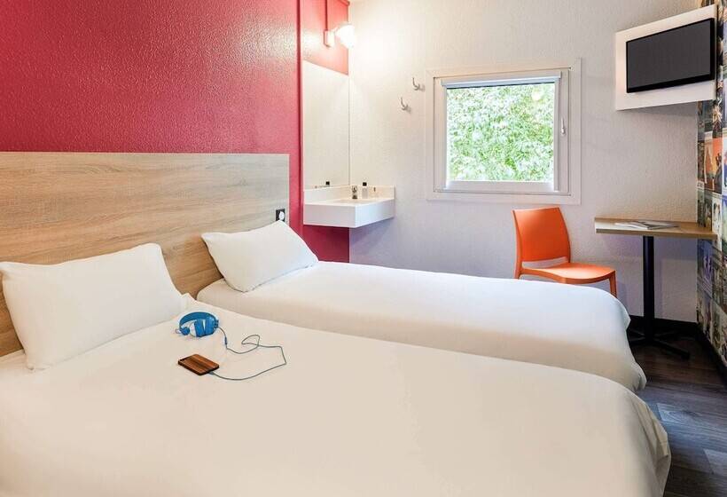 F1 Annemasse Hotel Renove