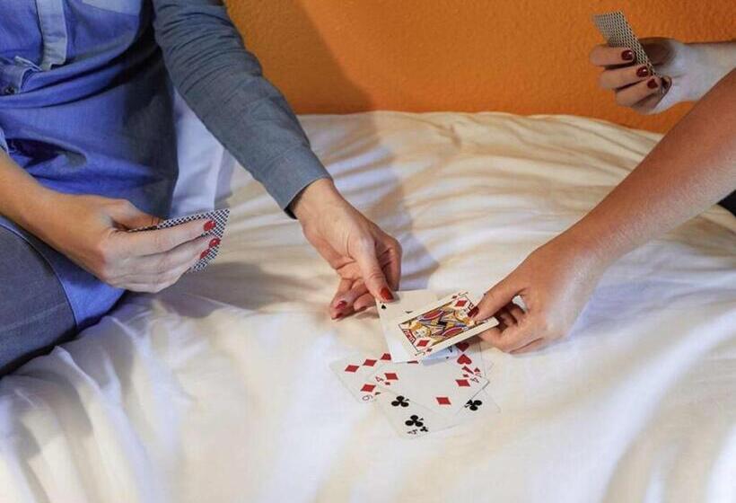 فندق F1 Antibes Sophia Antipolis