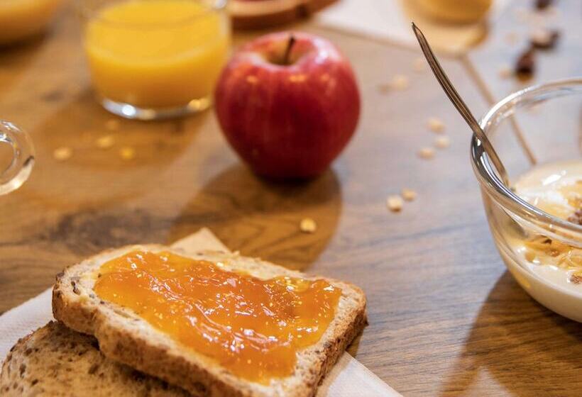 هتل F1 Nimes Ouest