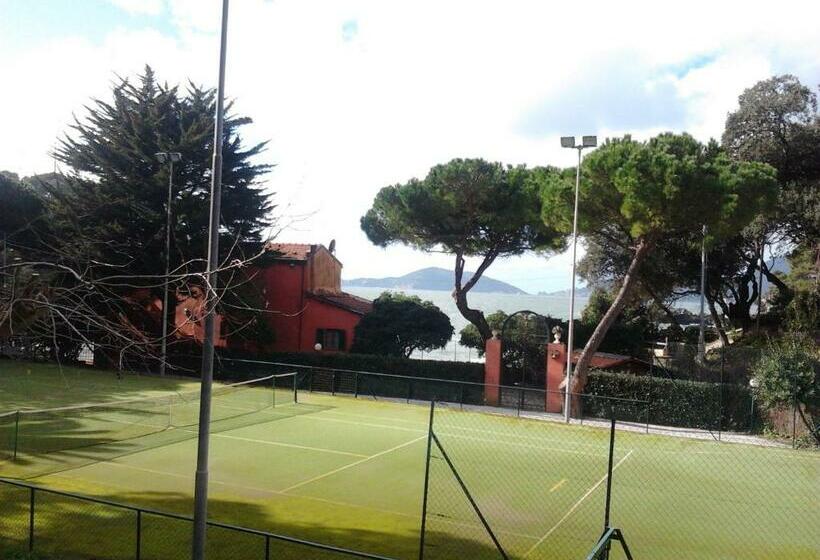 Отель Fiascherino