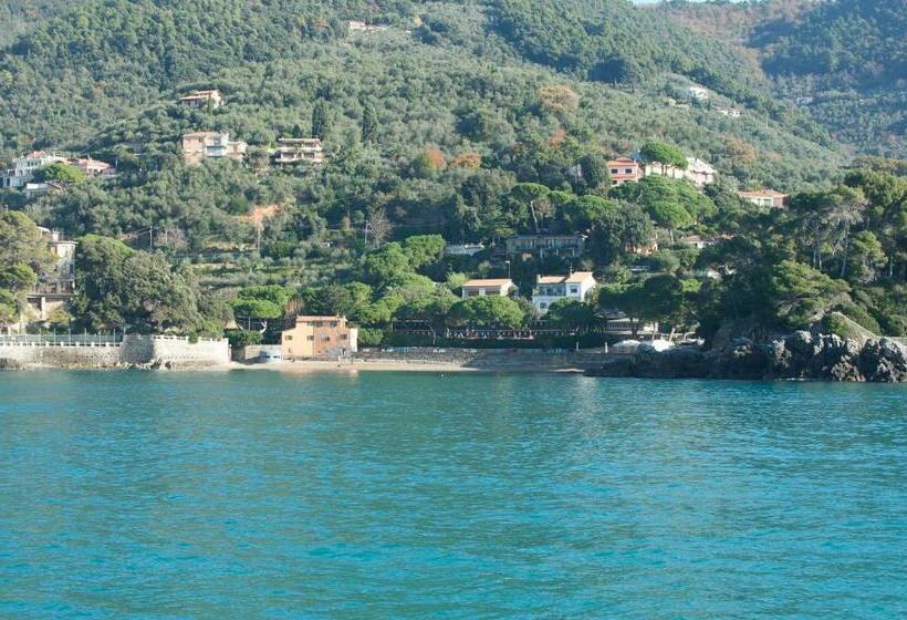 Отель Fiascherino