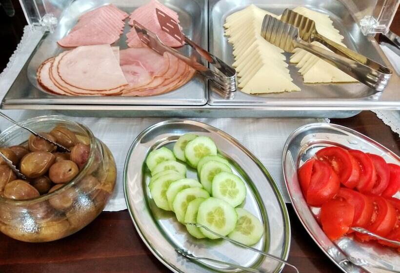 Gea Kaimaktsalan Hotel & Spa