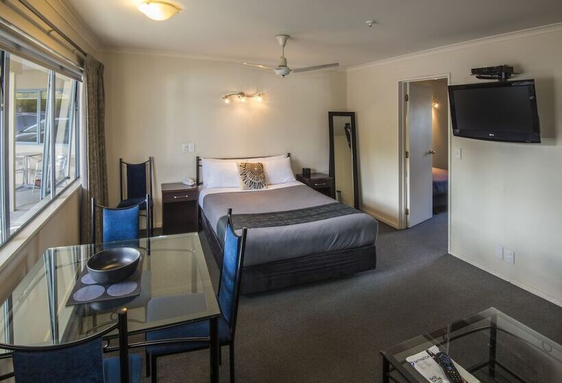 호텔 Gateway Motor Inn